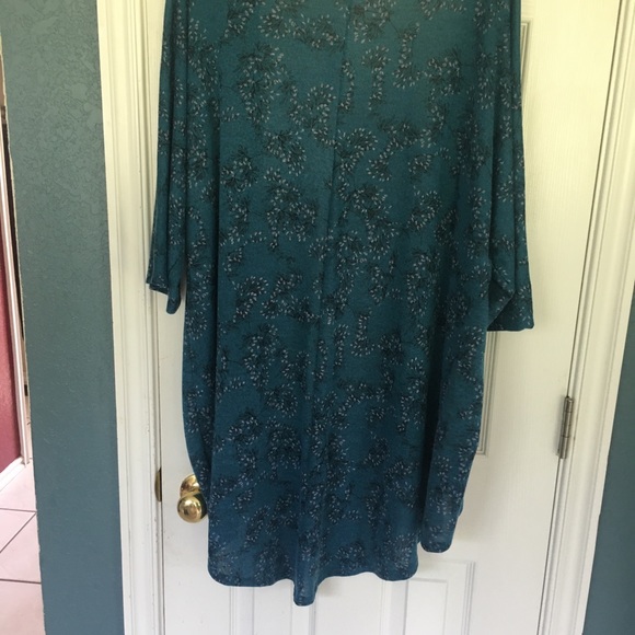 Lularoe Lindsey size small - Picture 4 of 5